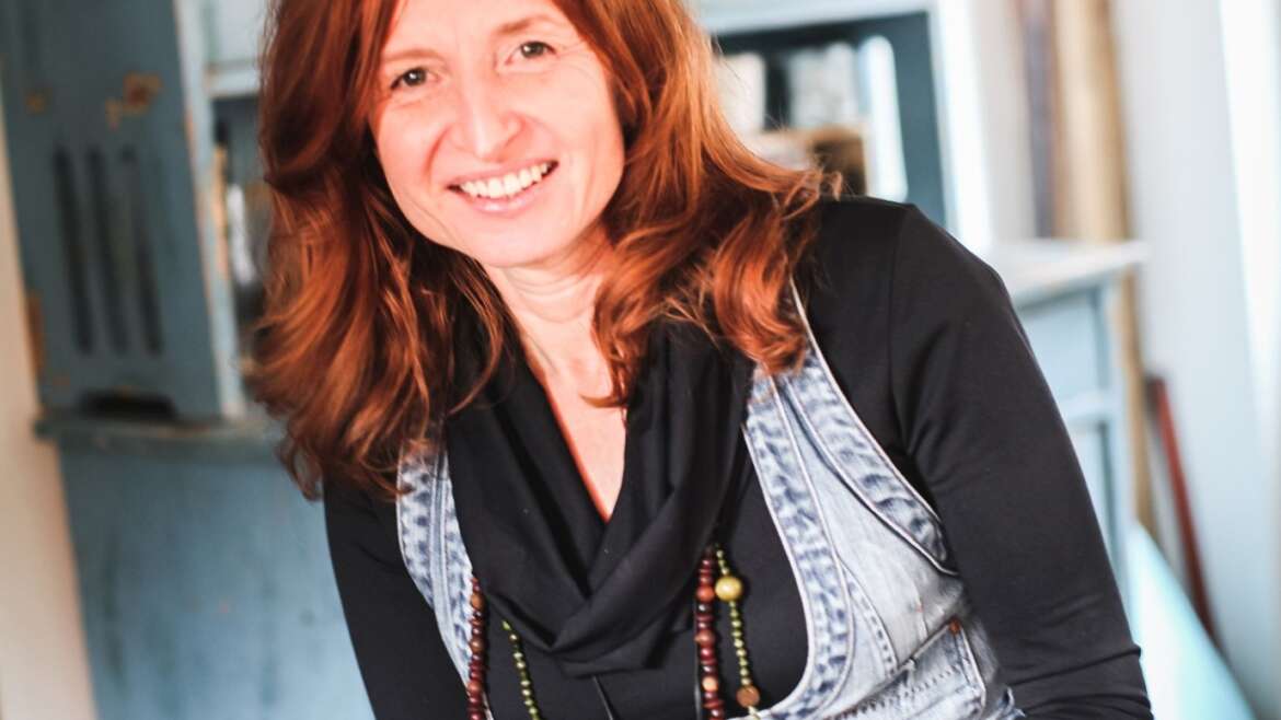 Lorraine Hogg